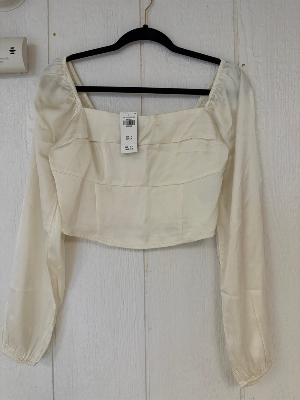 Hollister Cream Square-Neck Long Sleeve Cropped Top